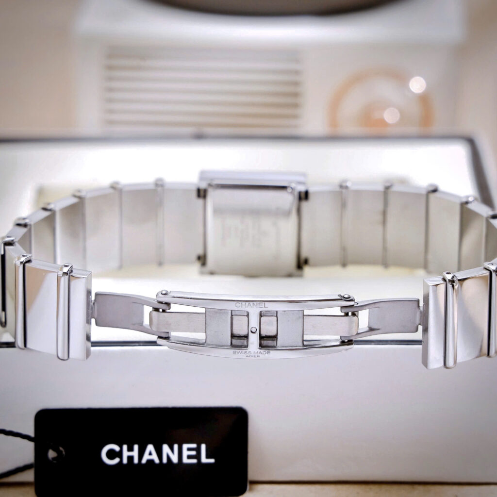 Đồng hồ Chanel Mademoiselle Ladies H0826 mặt vuông cọc số la mã like auth 22x23mm