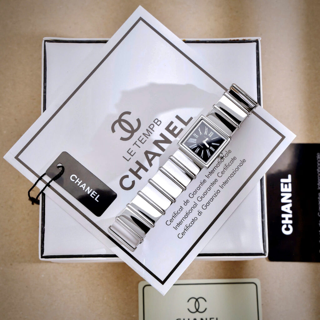 Đồng hồ Chanel Mademoiselle Ladies H0826 mặt vuông cọc số la mã like auth 22x23mm