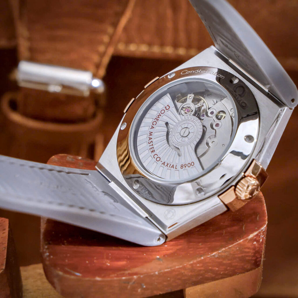  Đồng hồ Omega Constellation nam demi vàng dây cao su xám fake cao cấp 41mm