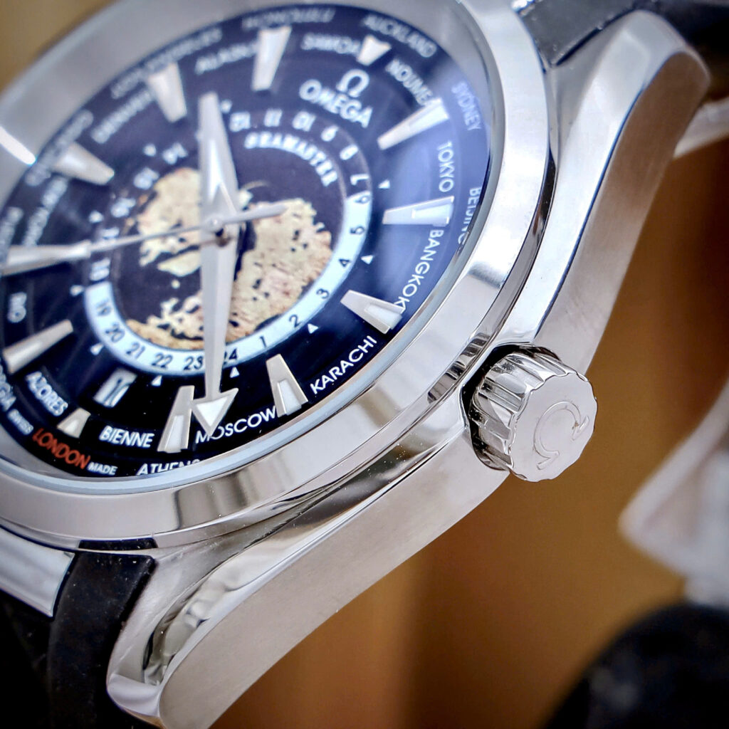 Đồng hồ Omega Seamaster Aqua Terra dây cao su đen fake cao cấp 42mm