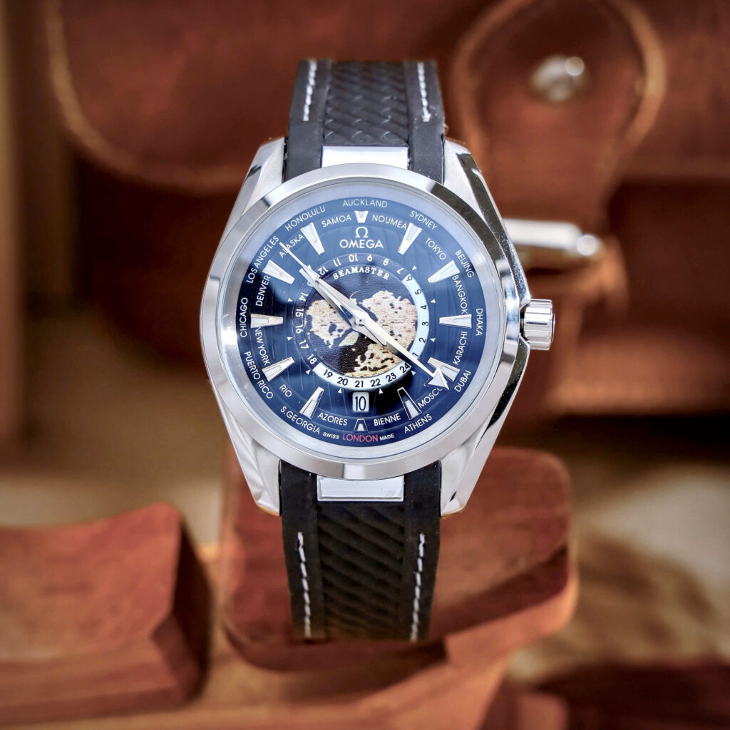 Đồng hồ Omega Seamaster Aqua Terra dây cao su đen fake cao cấp 42mm