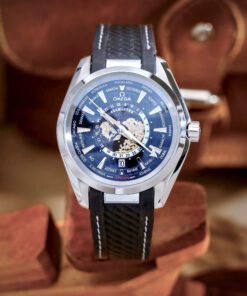 Đồng hồ Omega Seamaster Aqua Terra dây cao su đen fake cao cấp 42mm