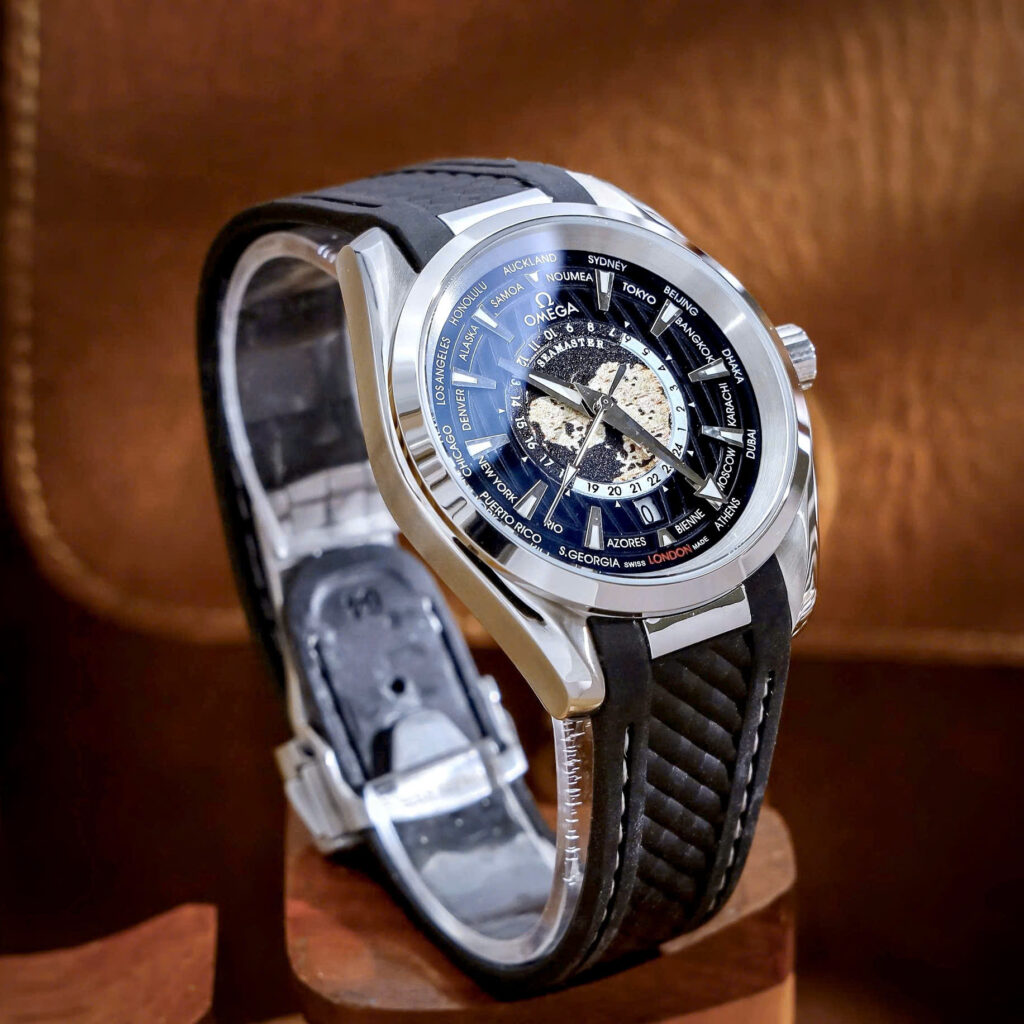 Đồng hồ Omega Seamaster Aqua Terra dây cao su đen fake cao cấp 42mm