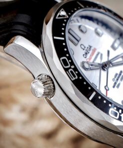 Đồng hồ Omega Seamaster Nam dây cao su mặt trắng máy cơ nhật giá rẻ 42mm