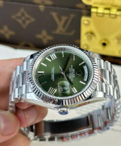 Đồng hồ Rolex Day-Date Replica 1 1 mặt xanh lá cây cọc số la mã nặng 186 gram xưởng QF 40mm (2)