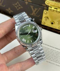 Đồng hồ Rolex Day-Date Replica 1 1 mặt xanh lá cây cọc số la mã nặng 186 gram xưởng QF 40mm (2)