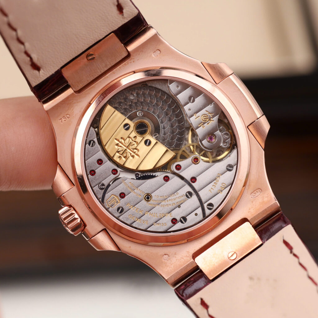 Đồng hồ nam Patek Philippe Nautilus 5724R Chế Tác bọc vàng thật + đính kim cương moissanite nhà máy GR 40mm (2)