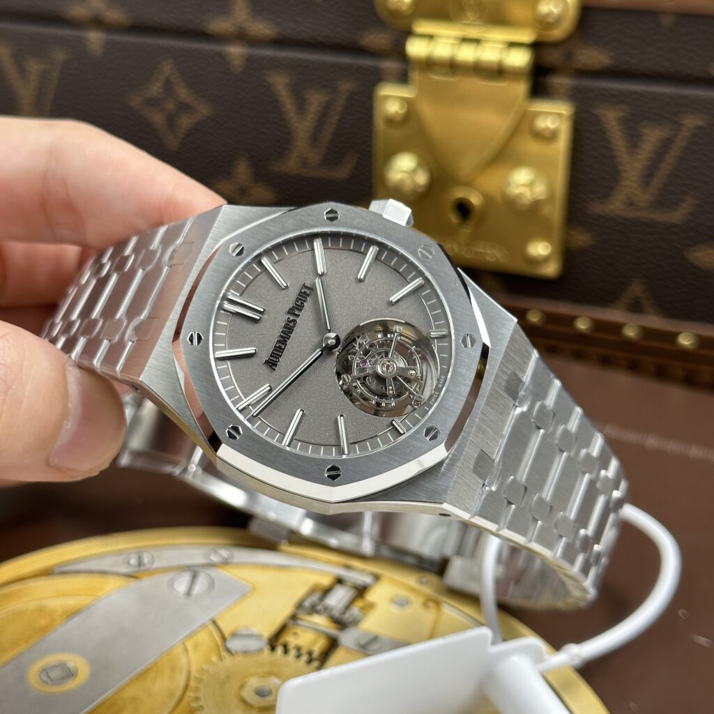 Đồng hồ nam Rep 11 Audemars Piguet Royal Oak Sellfwinding Flying Tourbillon 26530TI mặt xám dây kim loại 41mm (2)