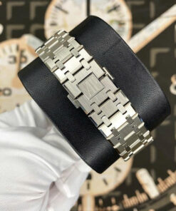 Đồng hồ Audemars Piguet Rep 11 Royal Oak Selfwinding Flying Tourbillon 26730TI mặt xanh phun cát 41mm (8)