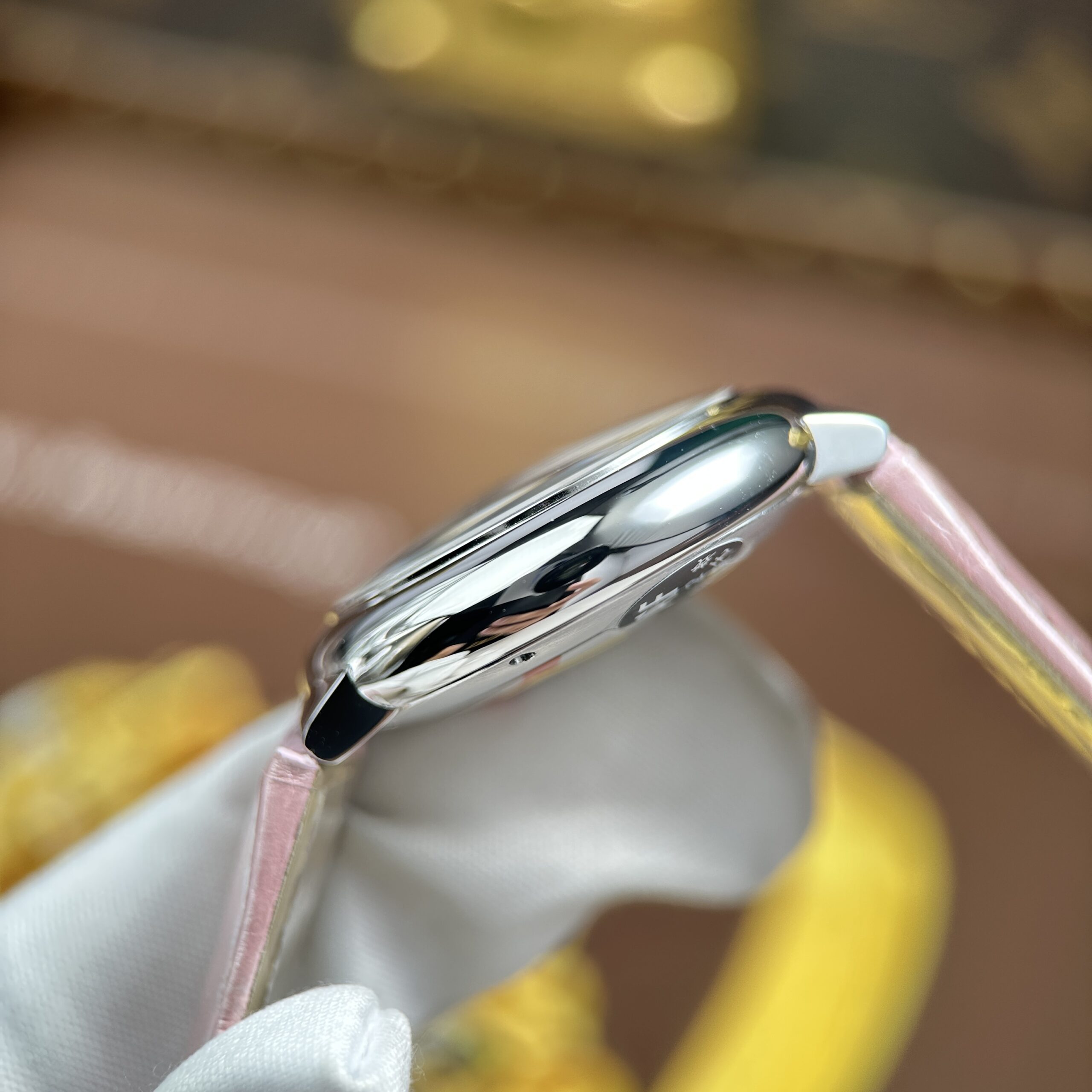 Đồng hồ Cartier Ballon Bleu Replica 11 màu hồng máy cơ tự động xưởng AF 33mm (3) Đồng hồ Cartier Ballon Bleu Replica 11 màu hồng máy cơ tự động xưởng AF 33mm (2)