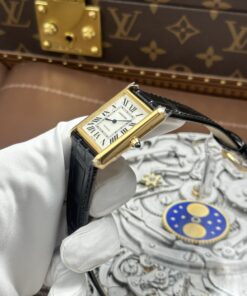 Đồng hồ Cartier Tank Louis Rep 11 mặt trắng dây da màu đen 27.8×38 (2)