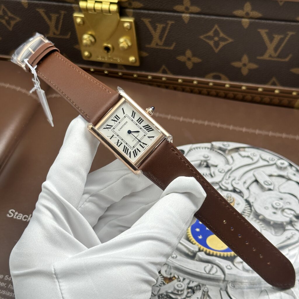 Đồng hồ Cartier Tank Louis Replica 11 mặt trắng vỏ mạ vàng hồng dây da 27.8×38 (2)