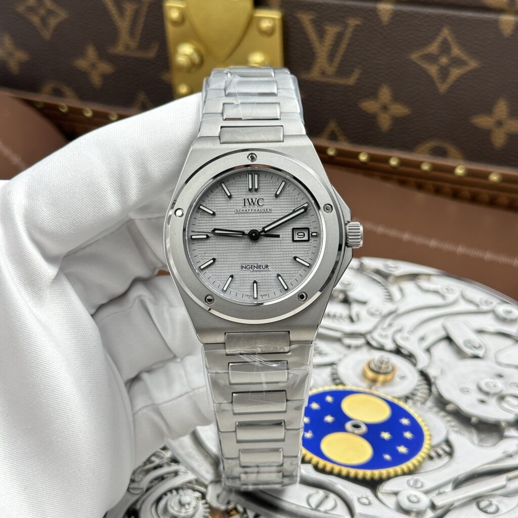 Đồng hồ IWC Ingenieur Rep cao cấp mặt xám nhạt dây kim loại xưởng GH 40mm (2)