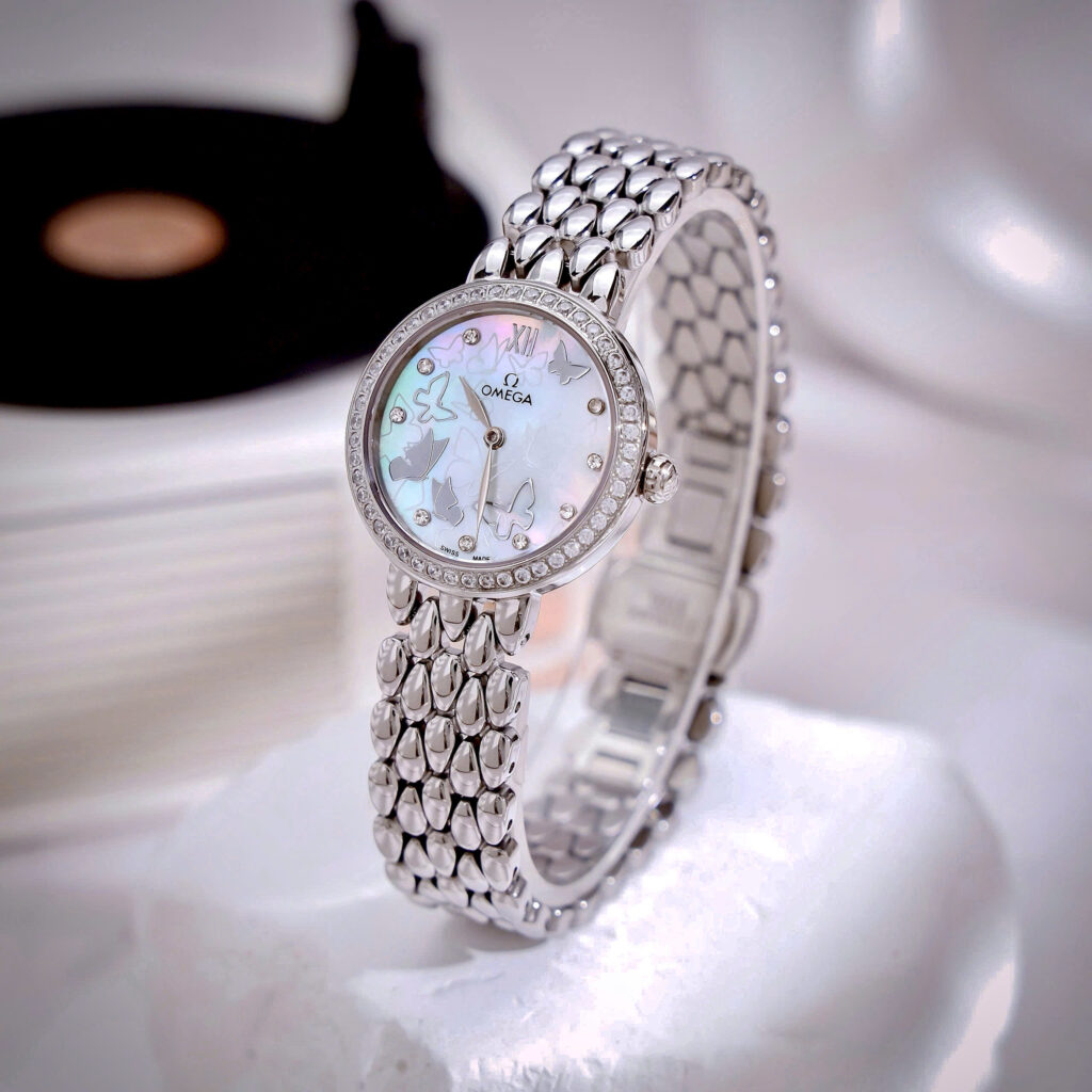 Đồng hồ Omega De Ville nữ dây kim loại mặt xà cừ đính đá like auth 28mm