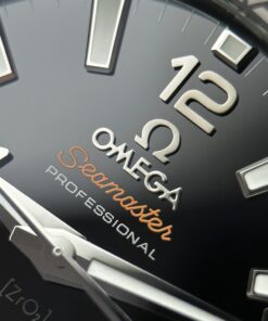 Đồng hồ Omega Replica 11 Seamaster Planet Ocean 600M mặt đen dây kim loại xưởng VS 39 (2)