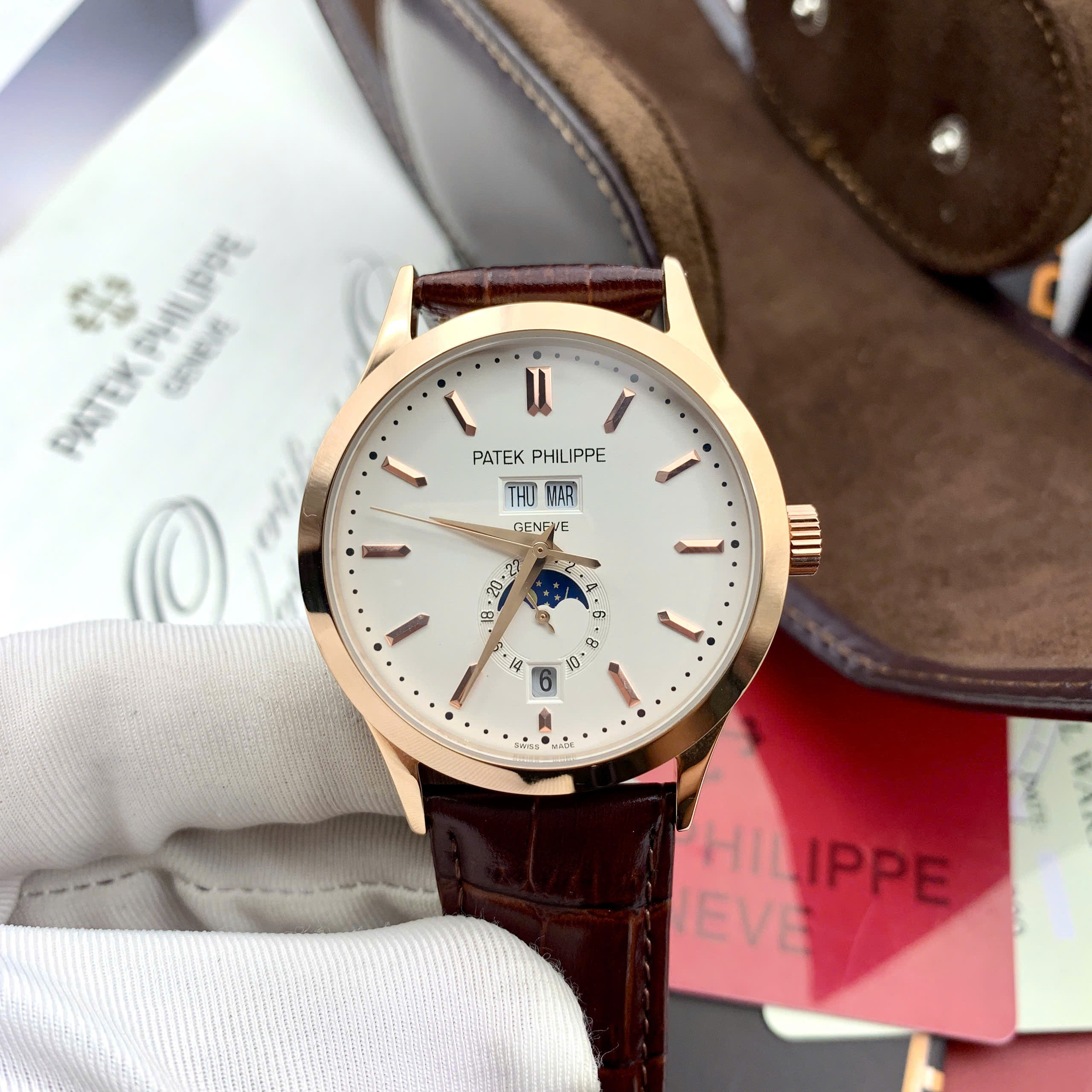 Đồng hồ Patek Philippe 5396R King gold dây da nâu máy nhật giá rẻ 40mm (5) Đồng hồ Patek Philippe 5396R King gold dây da nâu máy nhật giá rẻ 40mm