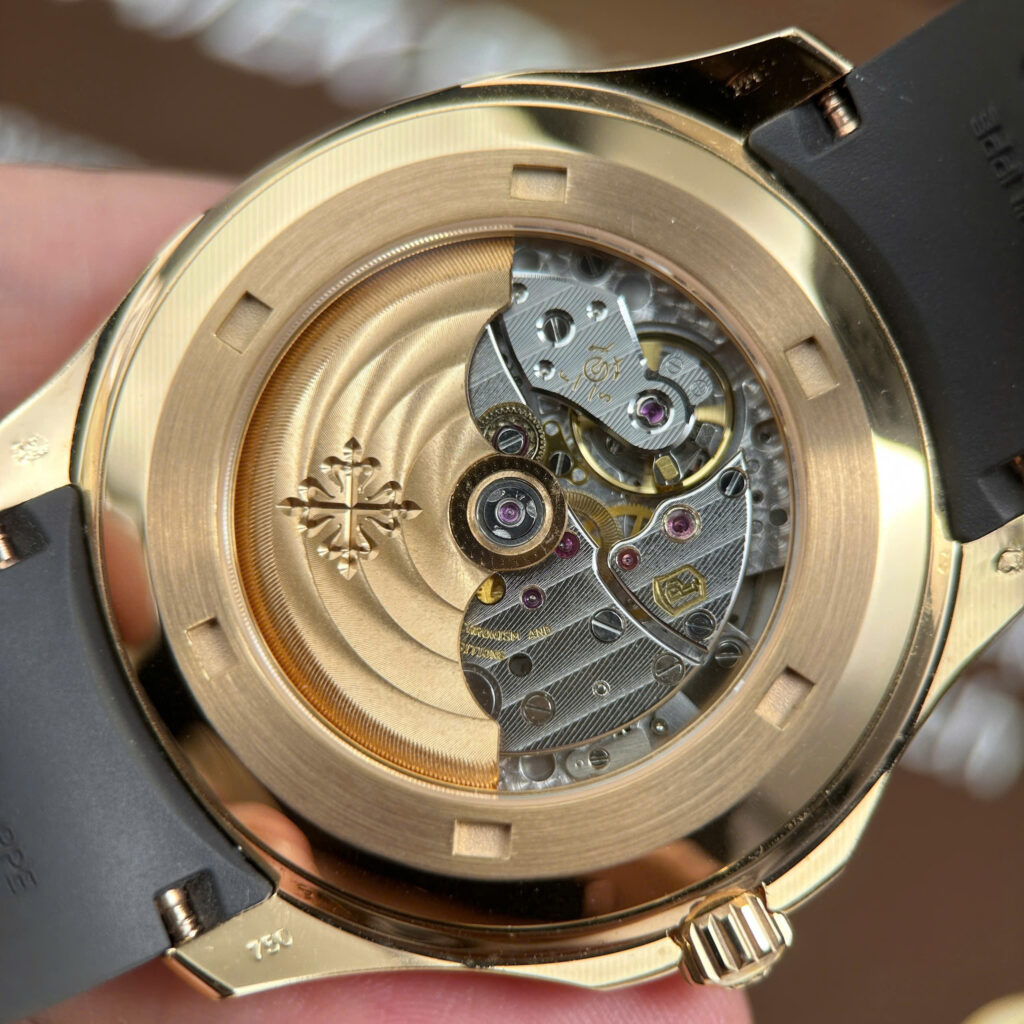 Đồng hồ Patek Philippe Aquanaut 5167R Replica 11 tinh chỉnh trọng lượng 124 gram bộ máy khắc CNC 40mm (2)