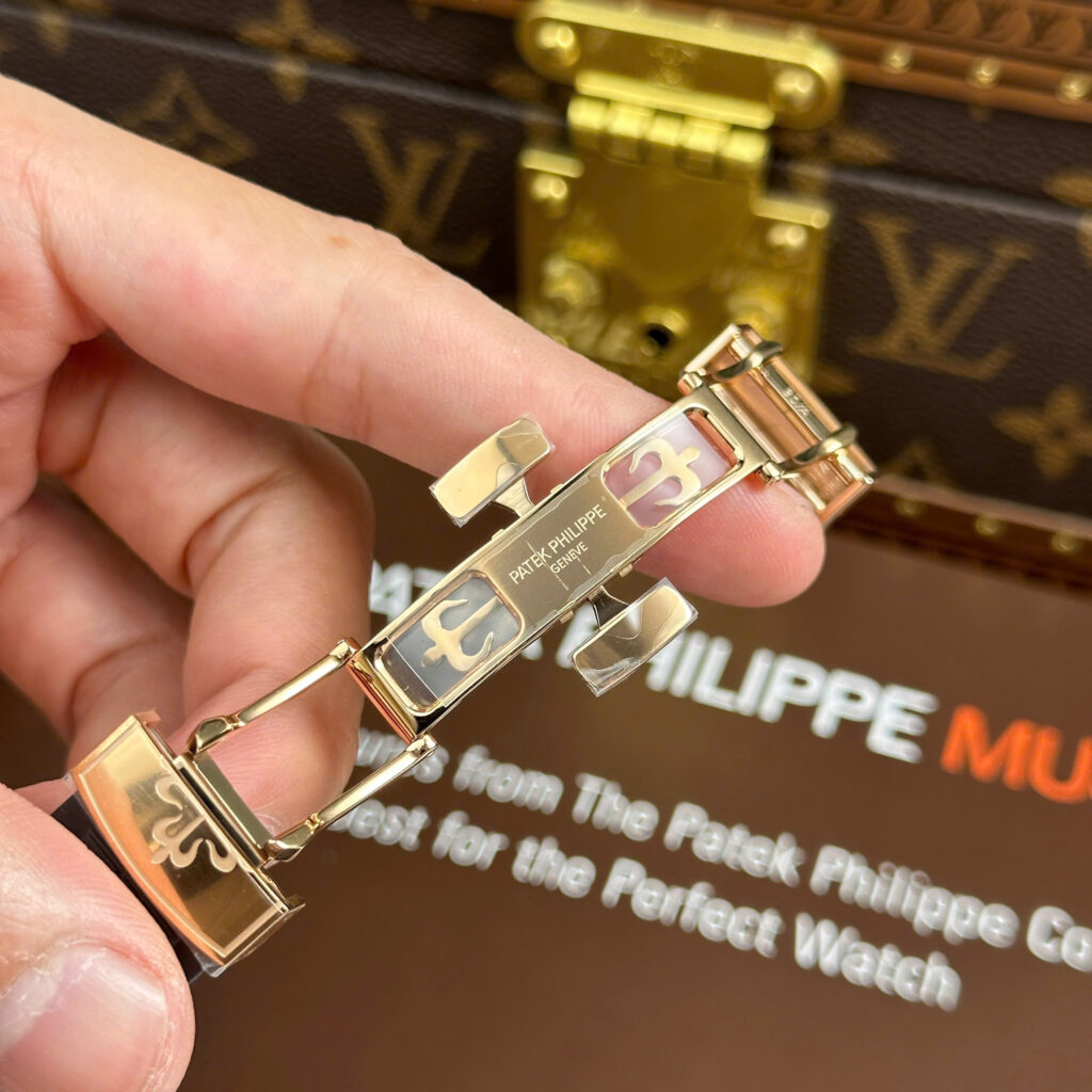 Đồng hồ Patek Philippe Aquanaut 5167R Replica 11 tinh chỉnh trọng lượng 124 gram bộ máy khắc CNC 40mm (2)