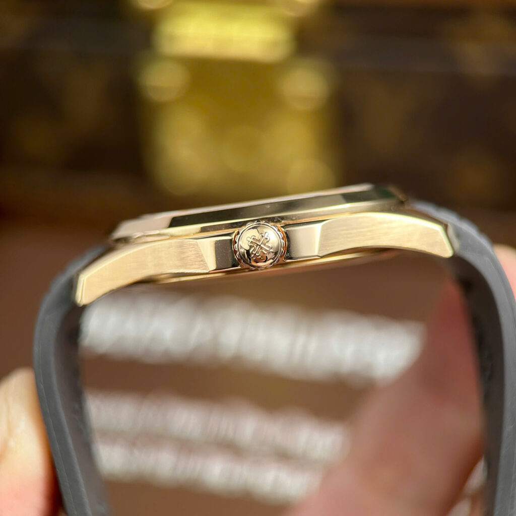 Đồng hồ Patek Philippe Aquanaut 5167R Replica 11 tinh chỉnh trọng lượng 124 gram bộ máy khắc CNC 40mm (2)