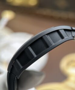 Đồng hồ Richard Mille RM055 Rep cao cấp vỏ gốm đen dây cao su xưởng ZF 49.9×42 (2)