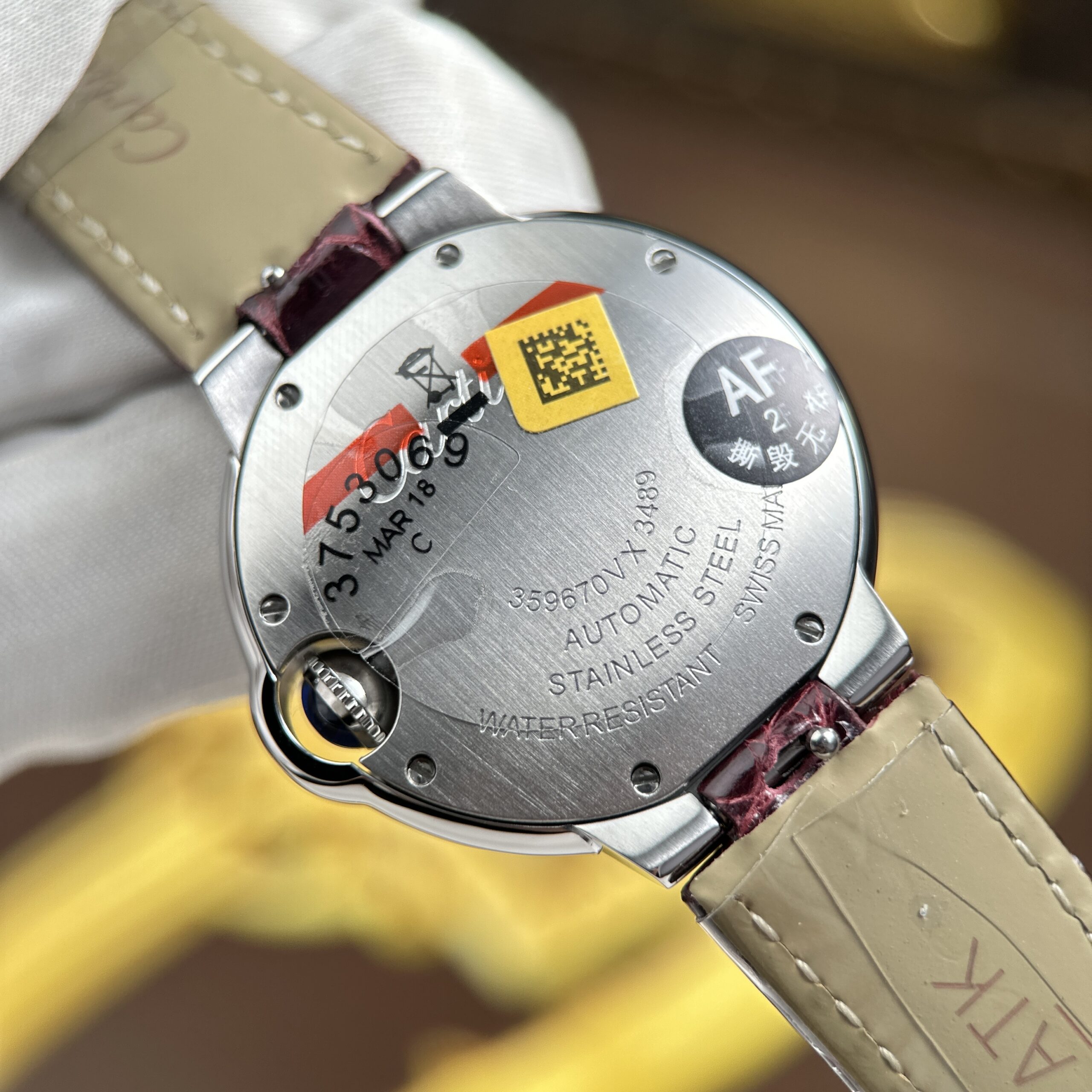 Đồng hồ nữ Cartier Ballon Bleu Rep 11 máy cơ tự động dây da xưởng AF 33mm (4) Đồng hồ nữ Cartier Ballon Bleu Rep 11 máy cơ tự động dây da xưởng AF 33mm (2)