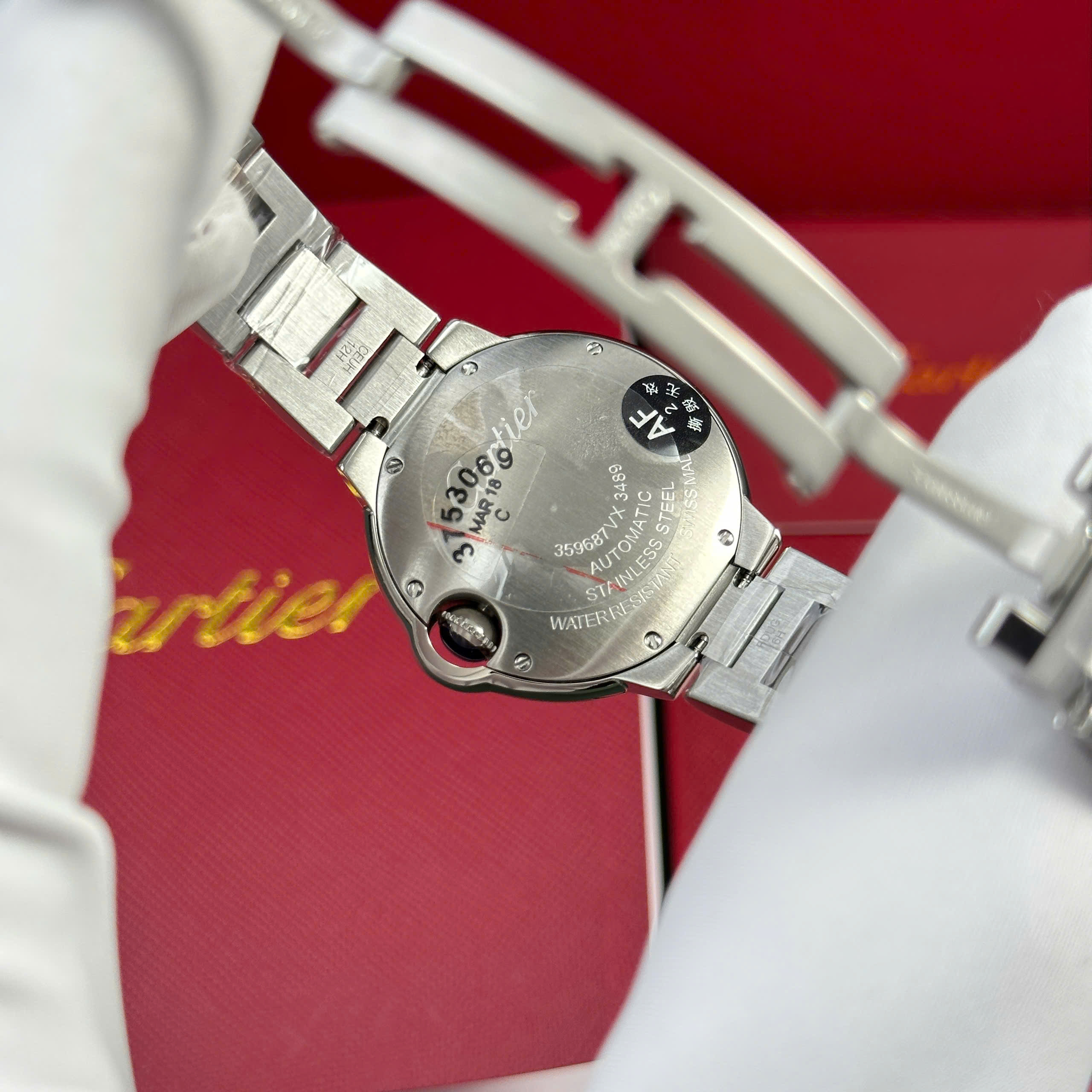 Đồng hồ nữ Cartier Ballon Bleu chế tác dây kim loại máy cơ tự động xưởng AF 33mm (3) Đồng hồ nữ Cartier Ballon Bleu chế tác dây kim loại máy cơ tự động xưởng AF 33mm (2)