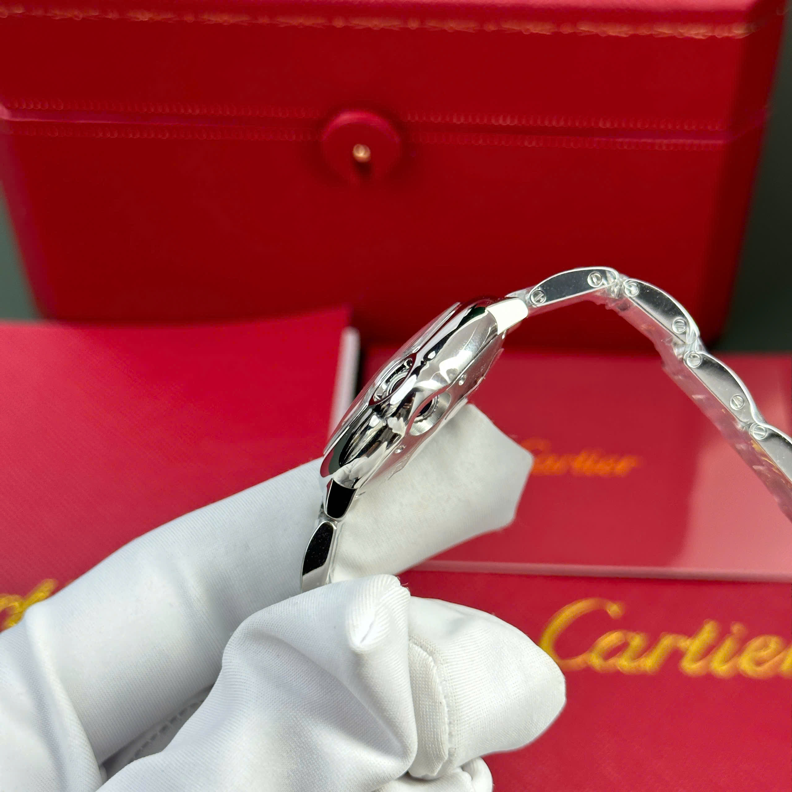 Đồng hồ nữ Cartier Ballon Bleu chế tác dây kim loại máy cơ tự động xưởng AF 33mm (6) Đồng hồ nữ Cartier Ballon Bleu chế tác dây kim loại máy cơ tự động xưởng AF 33mm (2)