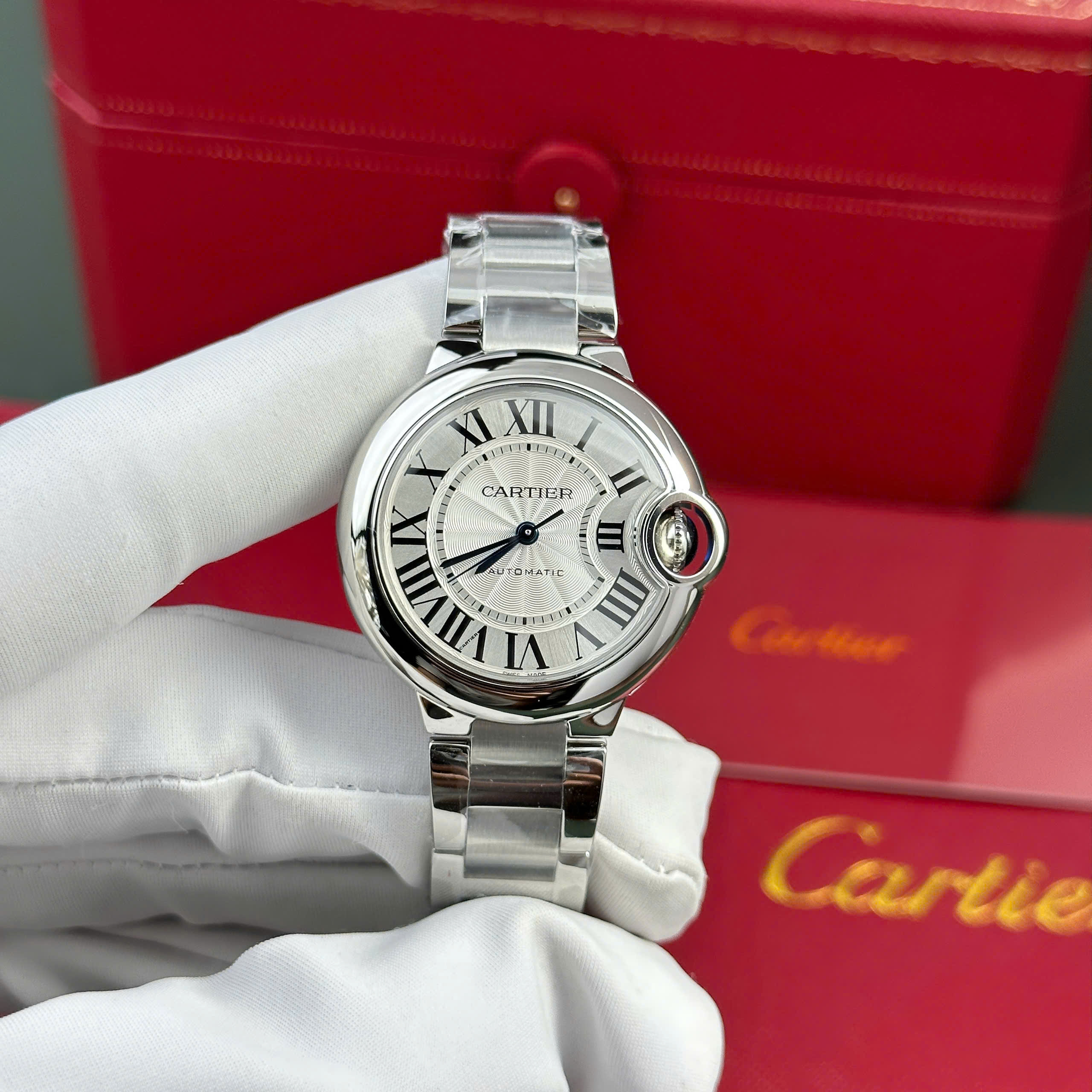Đồng hồ nữ Cartier Ballon Bleu chế tác dây kim loại máy cơ tự động xưởng AF 33mm (8) Đồng hồ nữ Cartier Ballon Bleu chế tác dây kim loại máy cơ tự động xưởng AF 33mm (2)