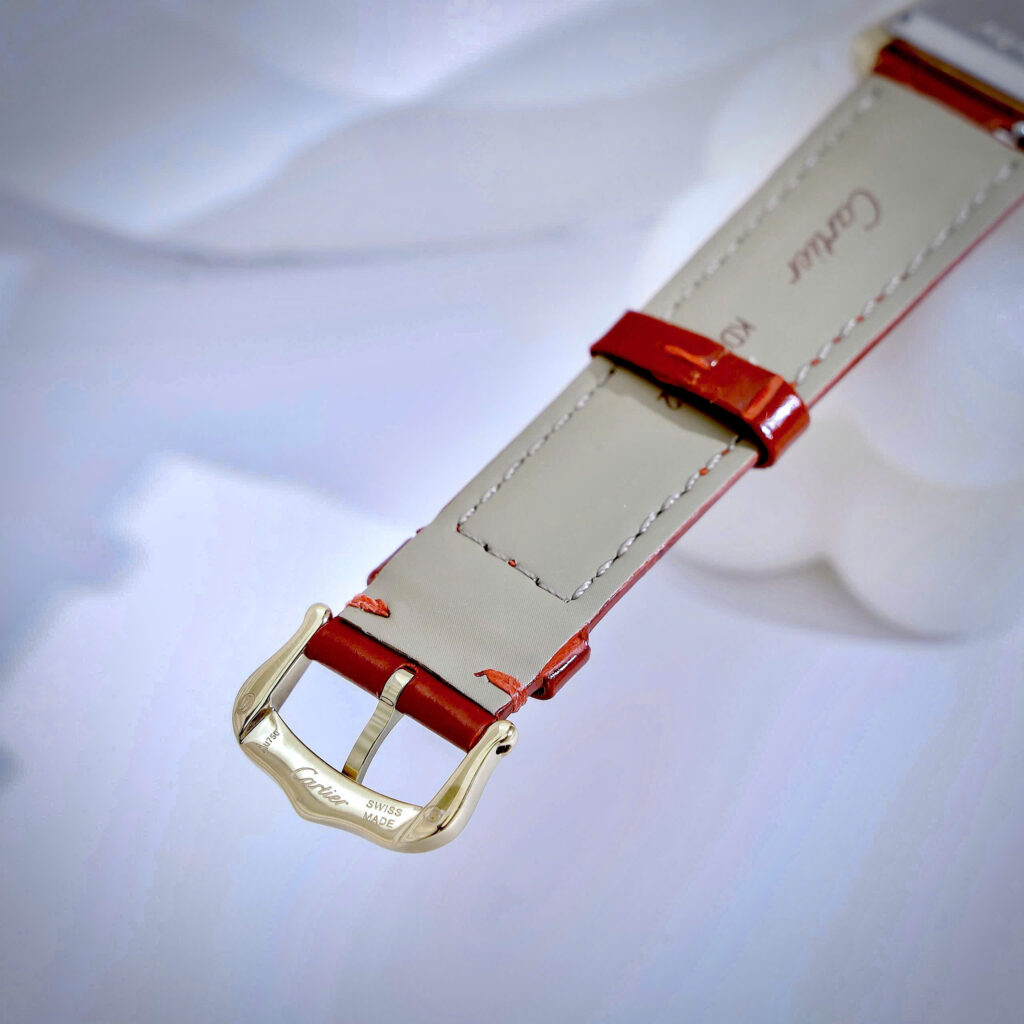 Đồng Hồ Cartier Tank Louis Nữ Vàng Gold Dây Da Đỏ Fake Cao Cấp 24x32mm