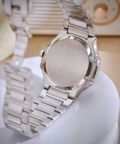 Đồng Hồ Patek Phillippe Nautilus 7118 nữ mặt xà cừ xanh đính đá fake cao cấp 35.2mm