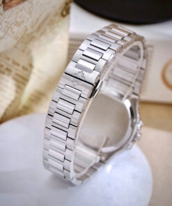 Đồng Hồ Patek Phillippe Nautilus 7118 nữ mặt xà cừ xanh đính đá fake cao cấp 35.2mm