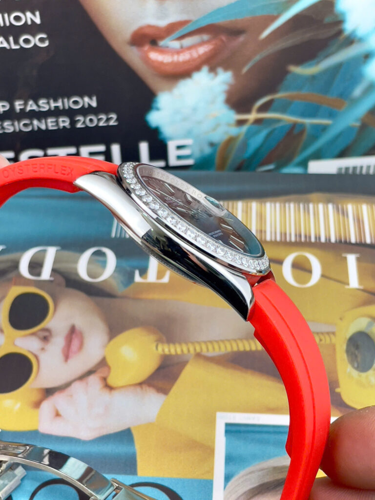 Đồng Hồ Rolex DateJust Máy Cơ Nhật Dây Cao Su Đỏ Đính Đá Fake Cao Cấp 41mm