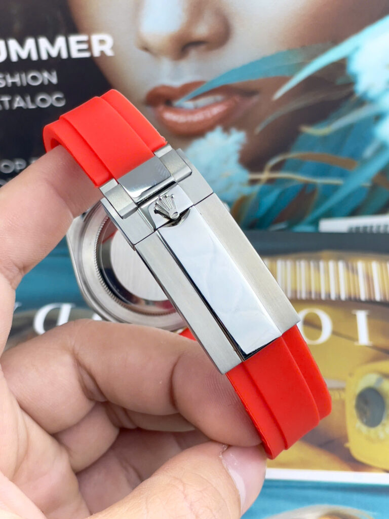 Đồng Hồ Rolex DateJust Máy Cơ Nhật Dây Cao Su Đỏ Đính Đá Fake Cao Cấp 41mm