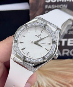 Đồng hồ Hublot Orlinski đính đá CZ dây cao su trắng fake cao cấp 40mm