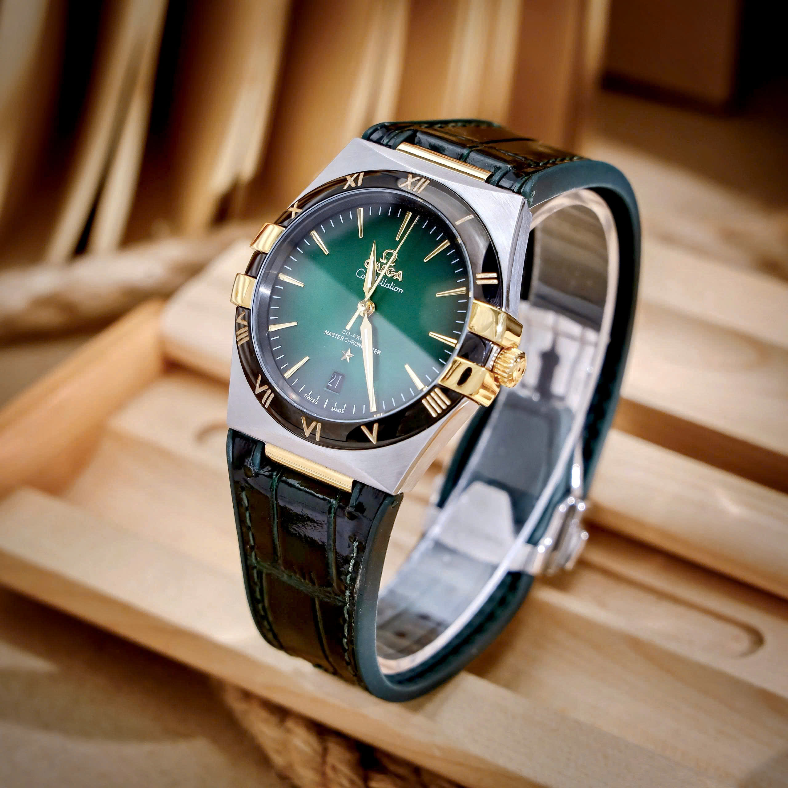 Đồng hồ Omega Constellation nam mặt xanh lá dây da fake cao cấp 41mm (3) Đồng hồ Omega Constellation nam mặt xanh lá dây da fake cao cấp 41mm