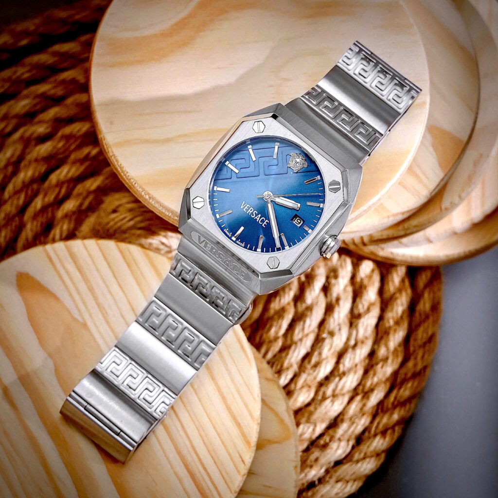 Đồng hồ Versace VE8F00524 Antares Nam Dây Kim Mặt Xanh Blue Loại Fake 11 44mm