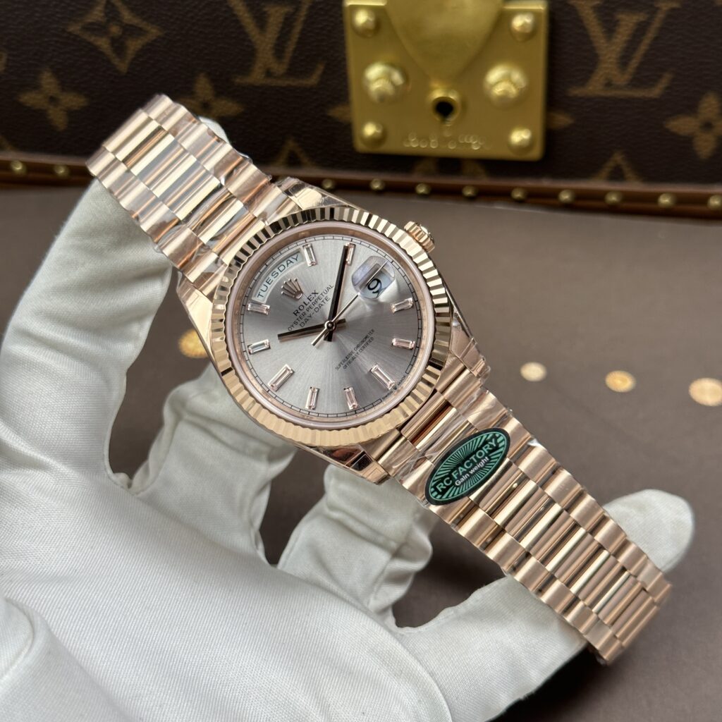 Đồng hồ nam Rolex Day-Date Replica 11 mặt bạc bộ chuyển động calibre 3255 xưởng RC 40mm (2)