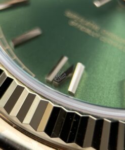Đồng hồ nam Rolex Day-Date Replica 11 mặt xanh lá cây máy calibre 3255 Thuỵ Sỹ xưởng RC 40mm (2)