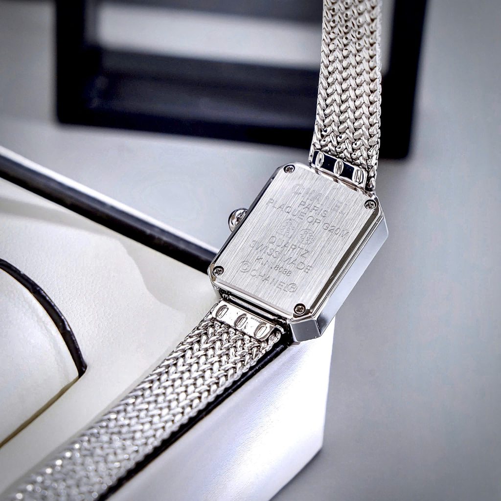 Đồng Hồ Chanel Première nữ mặt xà cừ trắng đính đá viền like auth 20x26mmm