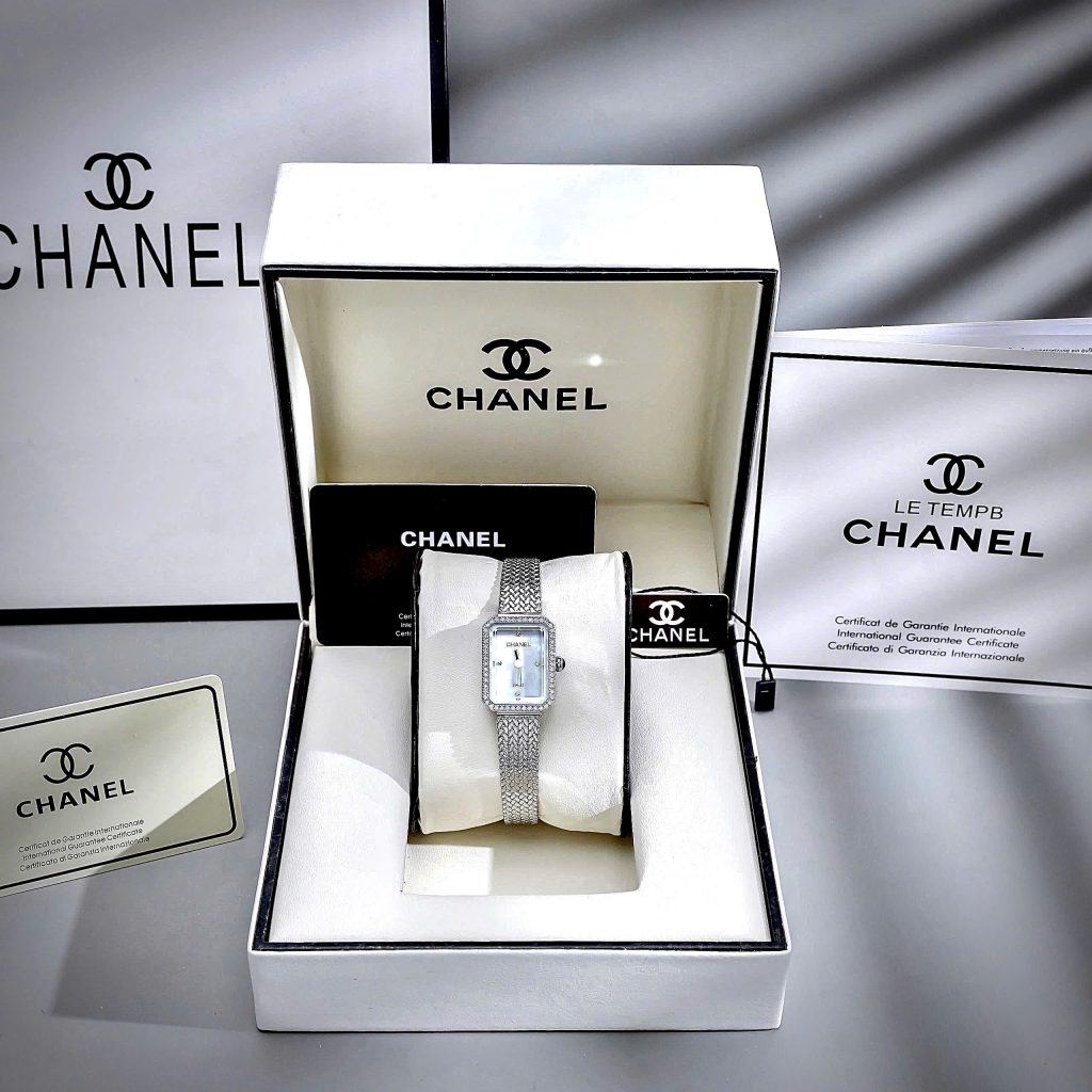 Đồng Hồ Chanel Première nữ mặt xà cừ trắng đính đá viền like auth 20x26mmm