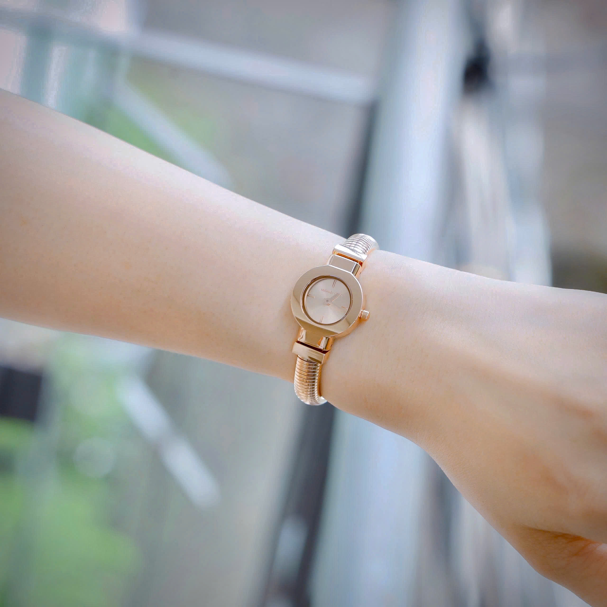 Đồng Hồ Michael Kors Gramercy Analogue MK7527 dây kim loại vàng hồng like auth 21mm (5) Đồng Hồ Michael Kors Gramercy Analogue MK7527