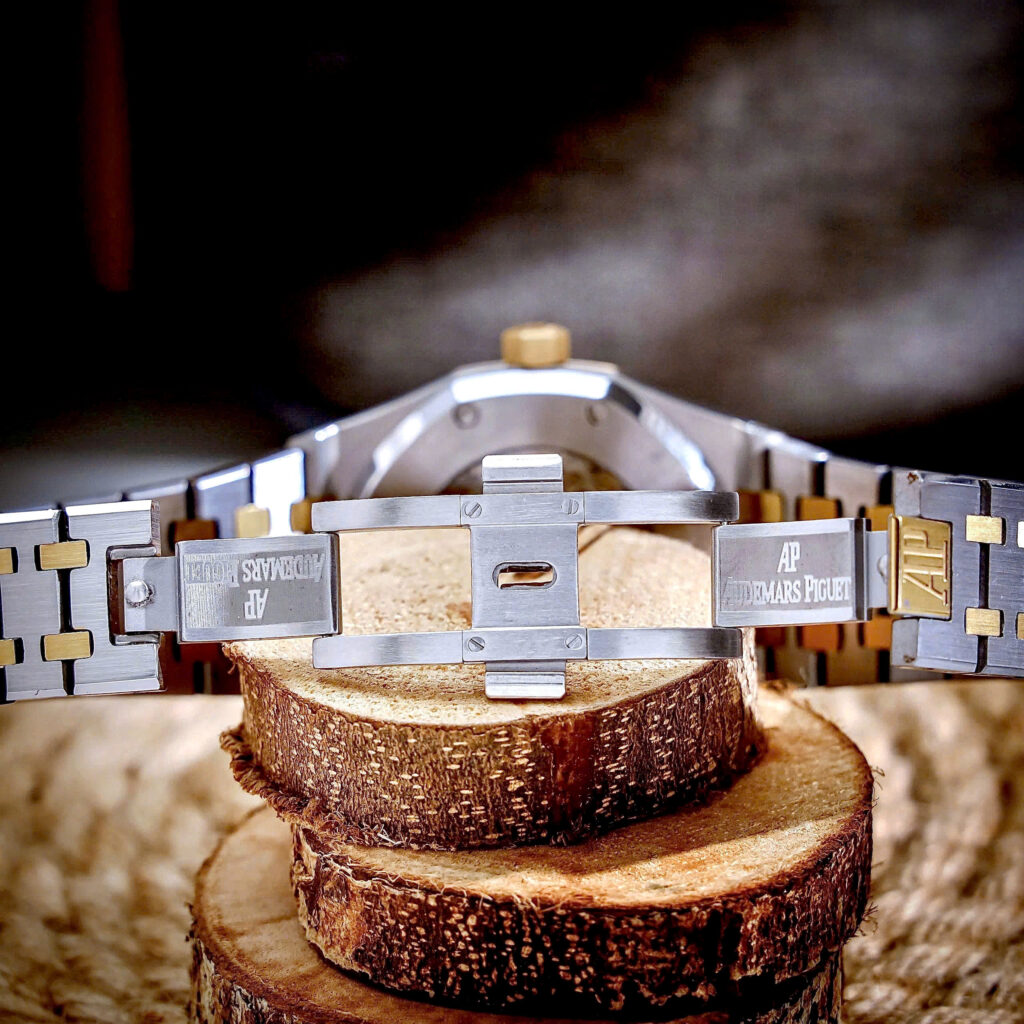 Đồng hồ Audemars Piguet Royal Oak Skeleton demi vàng gold fake cao cấp 42mm