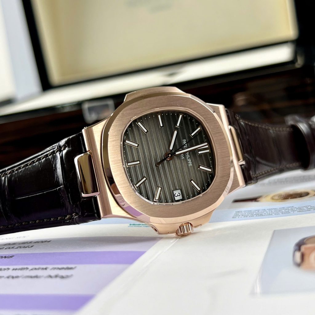 Đồng Hồ Patek Philippe Nautilus 5711 Bọc Vàng Thật Rep11 Nhà Máy 3k 40mm