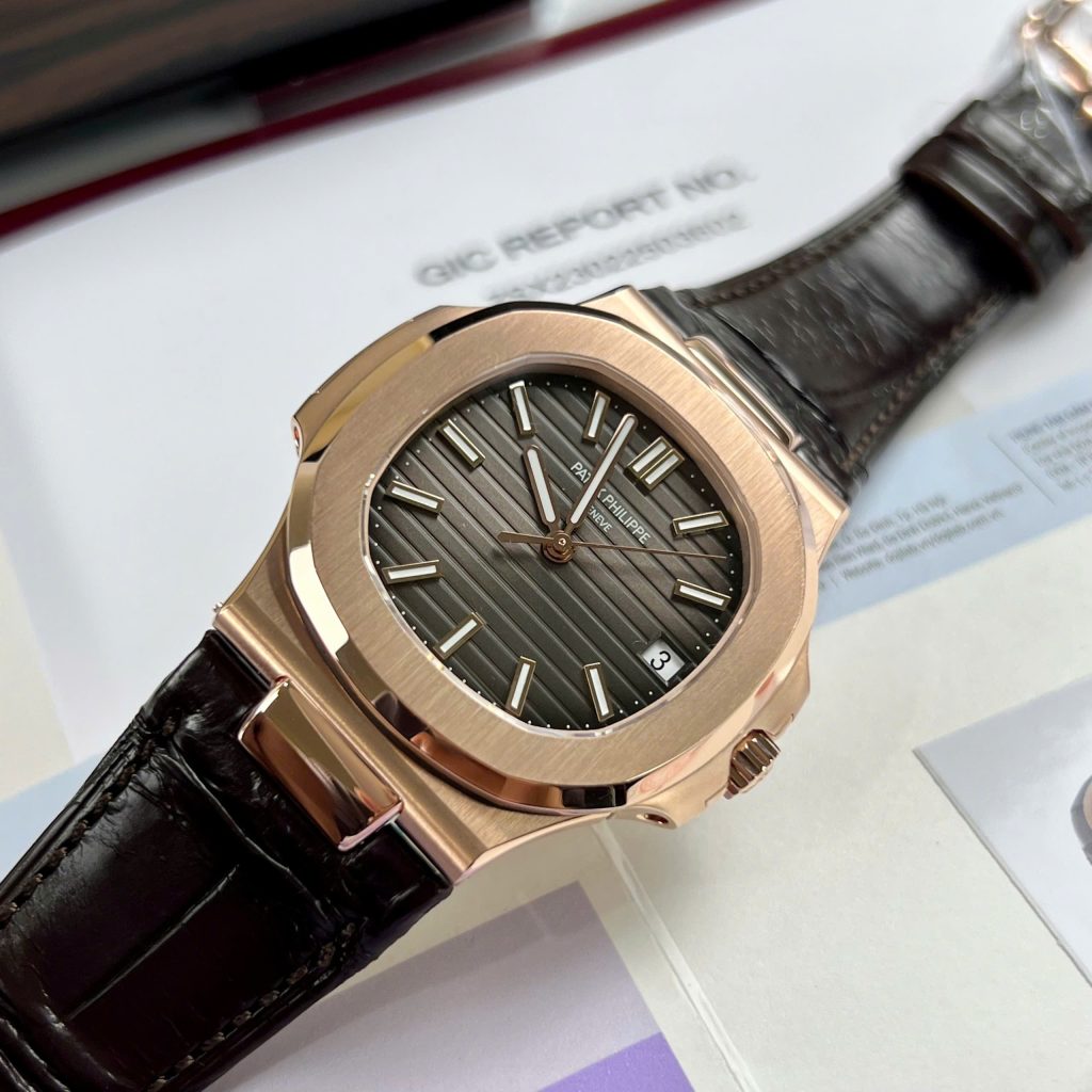 Đồng Hồ Patek Philippe Nautilus 5711 Bọc Vàng Thật Rep11 Nhà Máy 3k 40mm