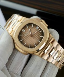 Đồng Hồ Patek Philippe Nautilus 5711 Chế Tác Bọc Vàng Thật 3K Factory 40mm
