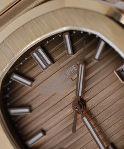 Đồng Hồ Patek Philippe Nautilus 5711 Chế Tác Bọc Vàng Thật 3K Factory 40mm