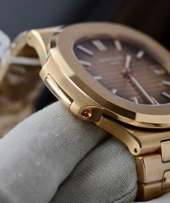 Đồng Hồ Patek Philippe Nautilus 5711 Chế Tác Bọc Vàng Thật 3K Factory 40mm