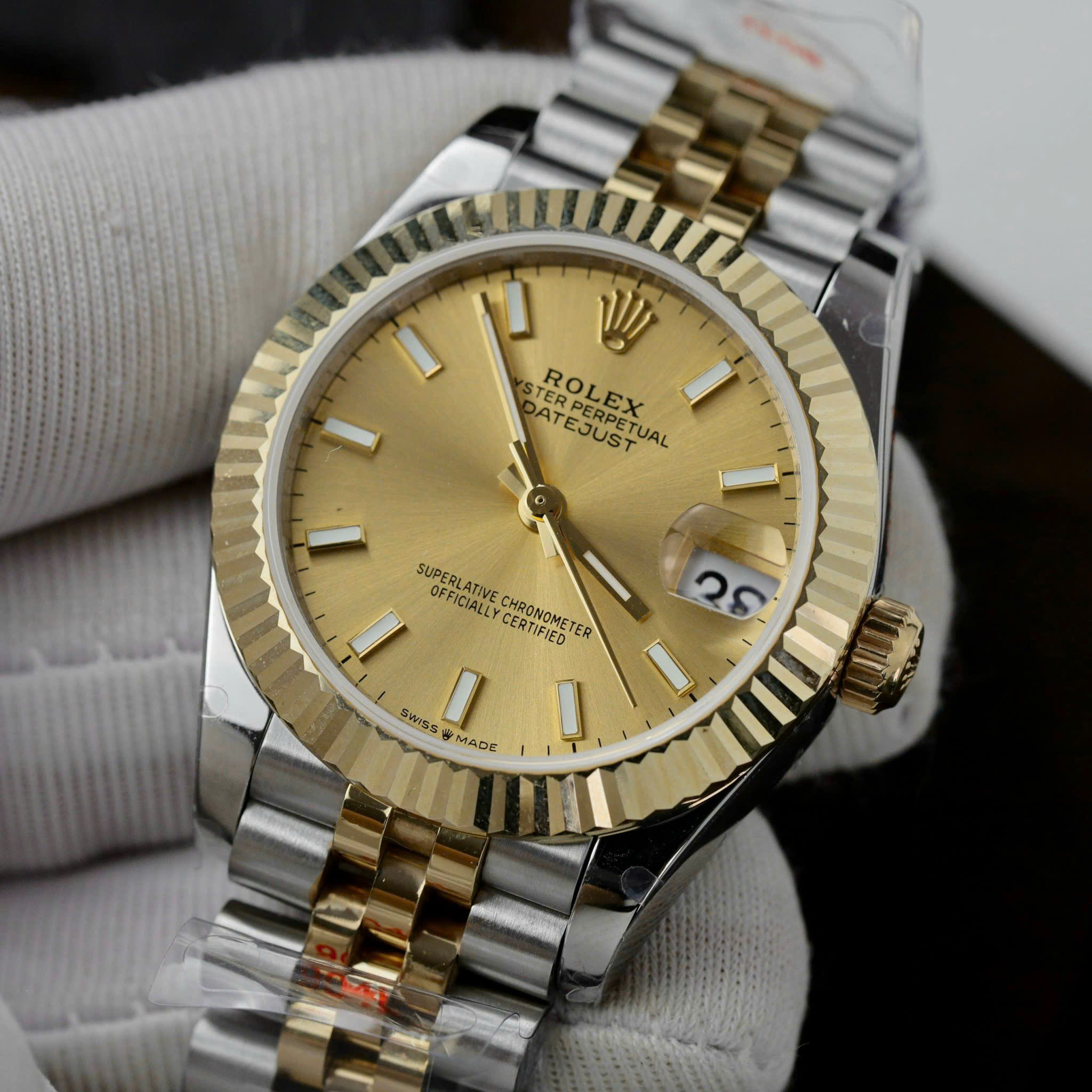 Đồng Hồ Rolex DateJust Nữ Bọc Vàng Thật Cọc Số Dạ Quang Replica 11 31mm (2) Đồng Hồ Rolex DateJust Nữ Bọc Vàng Thật Cọc Số Dạ Quang Replica 11 31mm