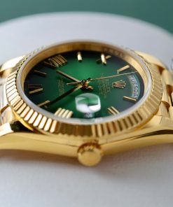 Đồng Hồ Rolex Day-Date Bọc Vàng 18k Rep 11 Mặt Xanh Green Trọng Lượng 175 Gram V3 GM Factory 40mm