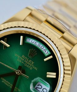Đồng Hồ Rolex Day-Date Bọc Vàng 18k Rep 11 Mặt Xanh Green Trọng Lượng 175 Gram V3 GM Factory 40mm